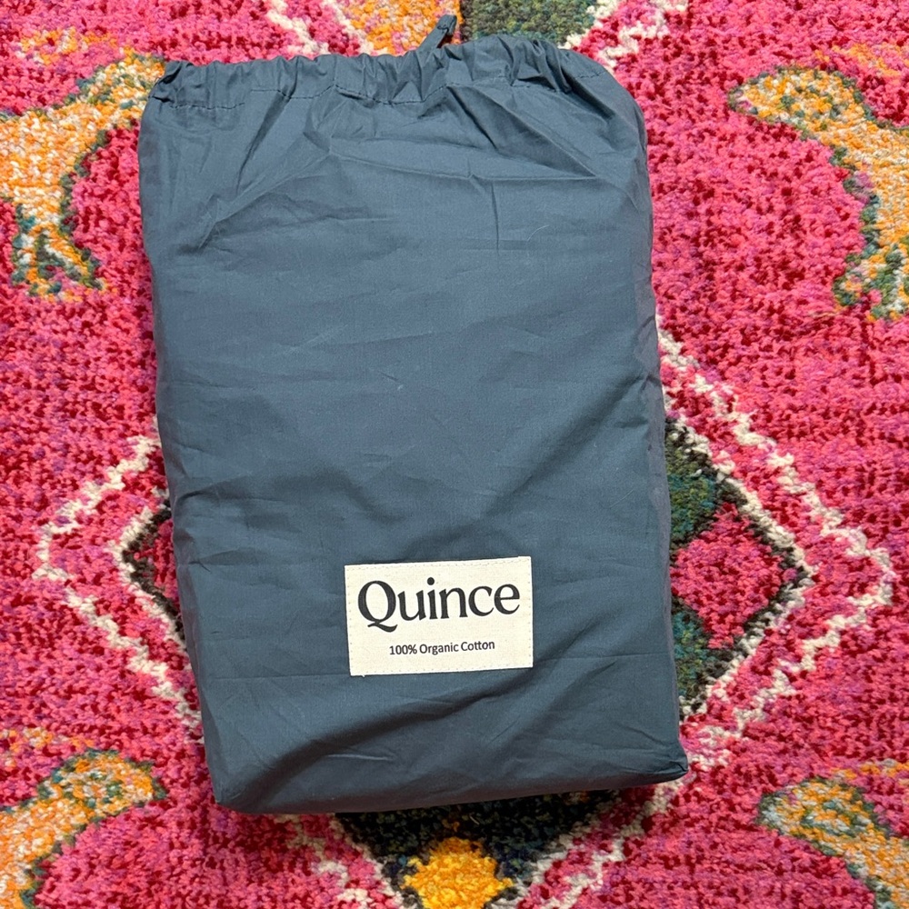 Quince Organic Cotton Sheet Set - charcoal grey